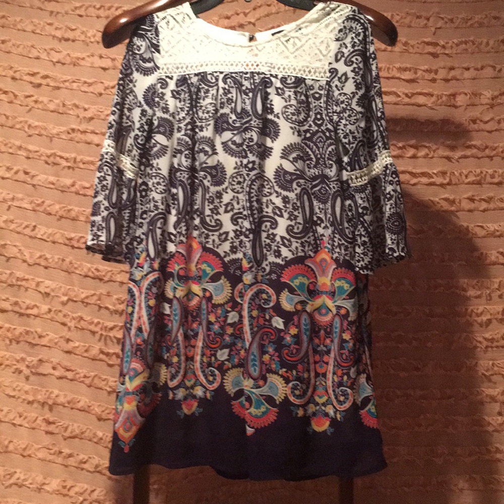 Girls navy and white floral dress, great condition